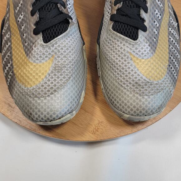 Nike Hyperlive Basketball Sneakers Shoes Men 10 Gray Gold - Picture 6 of 15